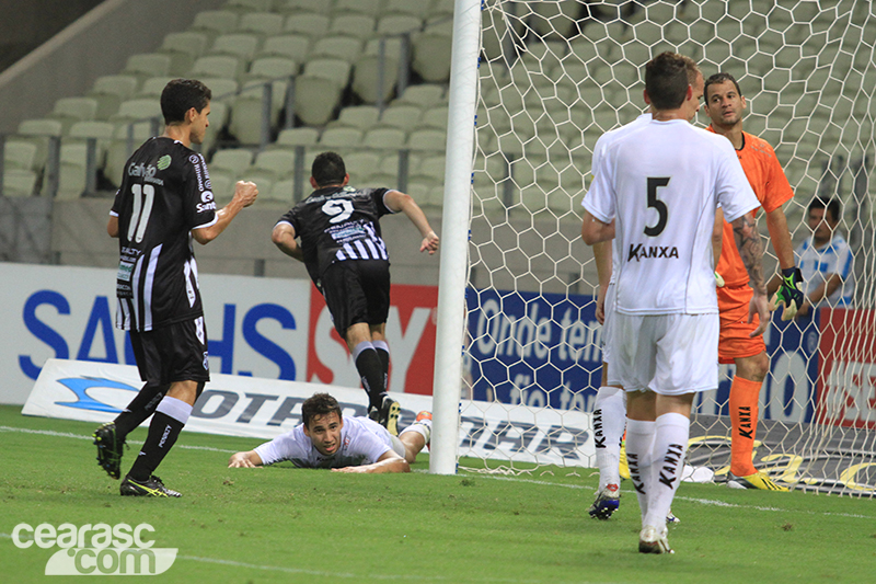 [08-10] Ceará 5 x 3 Bragantino - 02 - 16
