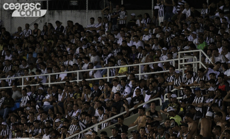 [11-04] Ceará 2 x 2 Paraná - TORCIDA - 7