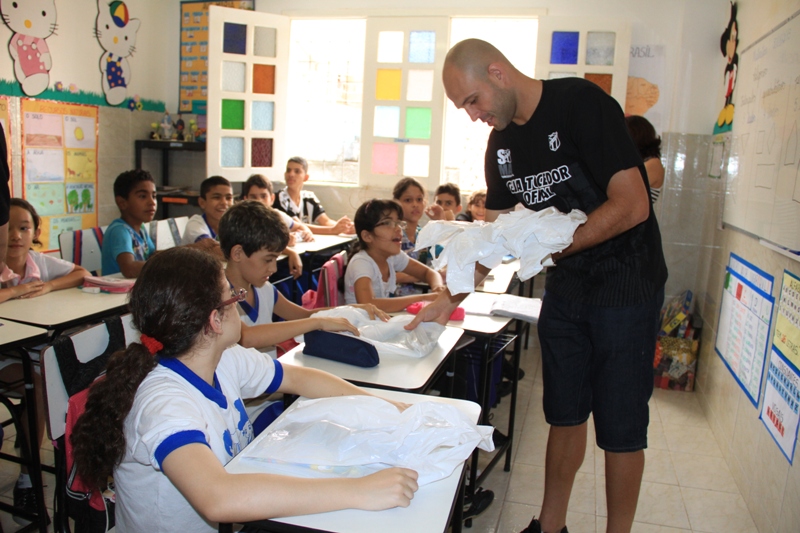 "[30-08] vovô vai à escola - Instituto Filippo Smaldone 02 - 2