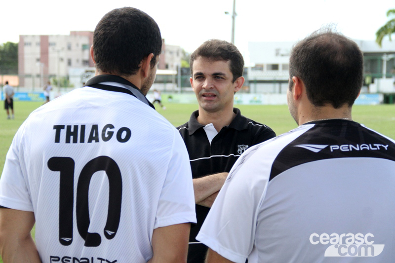 [20-07] Mesatenista Thiago Monteiro visita a sede do Vozão - 8