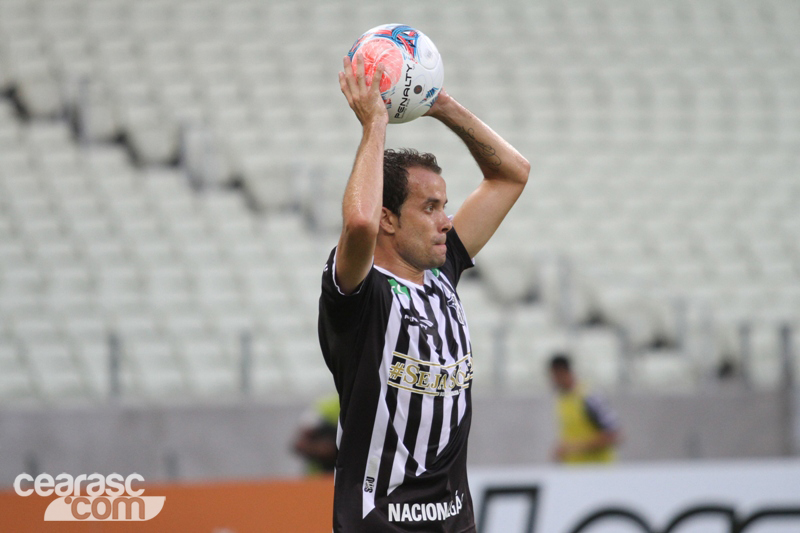 [07-04] Ferroviário 0 X 2 Ceará - 02 - 7