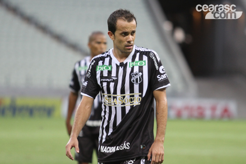 [07-04] Ferroviário 0 X 2 Ceará - 02 - 8