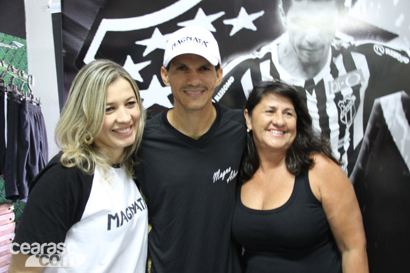 [22-04] Autógrafos com Magnata - Sou Mais Sede  - 3