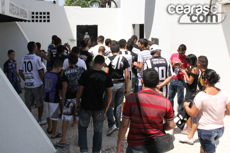 [08-10] Torcedores de Jijoca visitam clube - 2