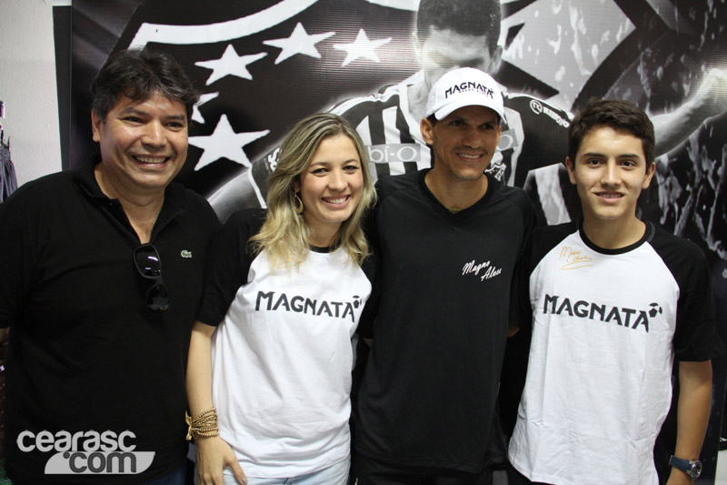 [22-04] Autógrafos com Magnata - Sou Mais Sede  - 17