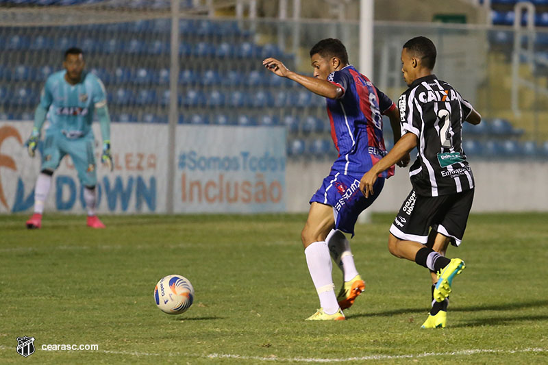 [22-08-2017] Ceará 2 x 0 Tiradentes - Fares Lopes  - 19