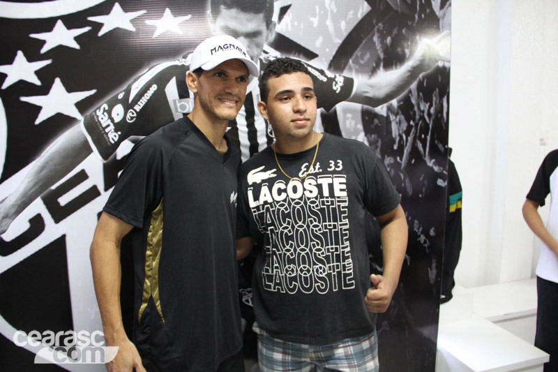 [22-04] Autógrafos com Magnata - Sou Mais Sede  - 23