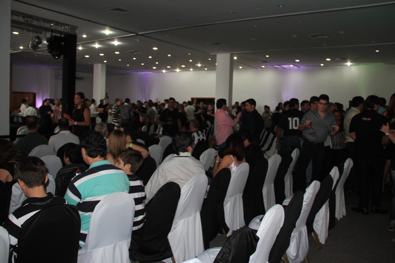 [30-01] Lançamento dos novos uniformes alvinegros com Nicole Bahls - 01 - 4