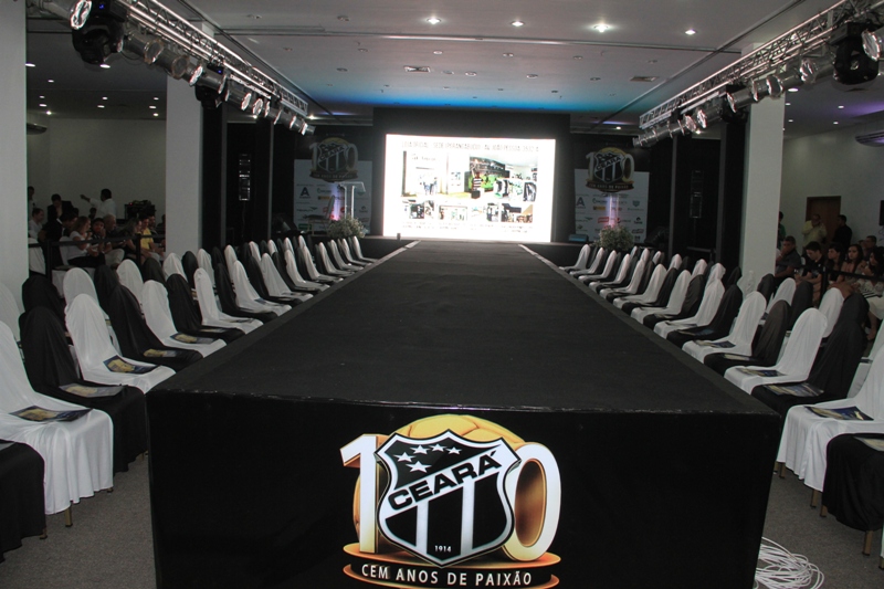 [30-01] Lançamento dos novos uniformes alvinegros com Nicole Bahls - 01 - 5