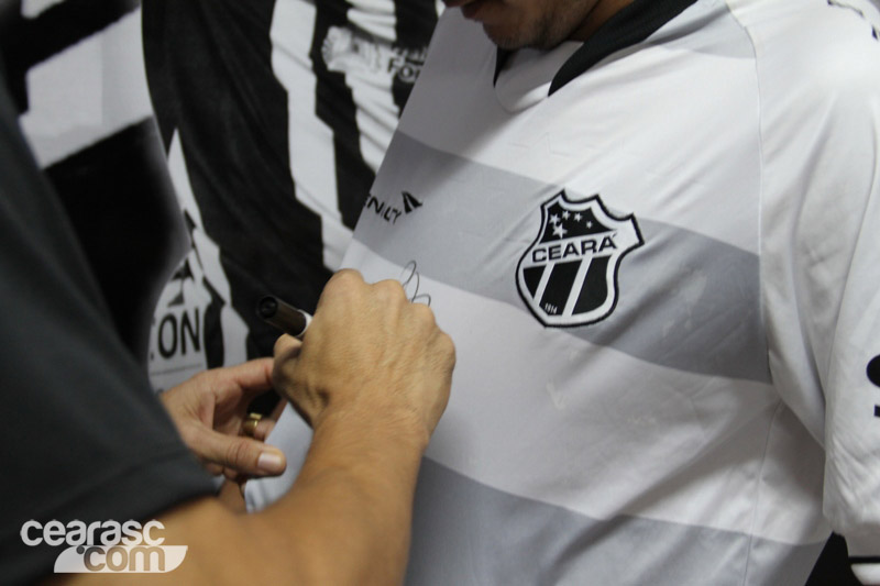 [22-04] Autógrafos com Magnata - Sou Mais Sede  - 30