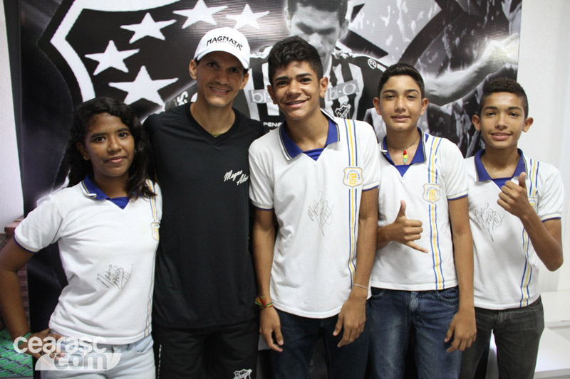 [22-04] Autógrafos com Magnata - Sou Mais Sede  - 38