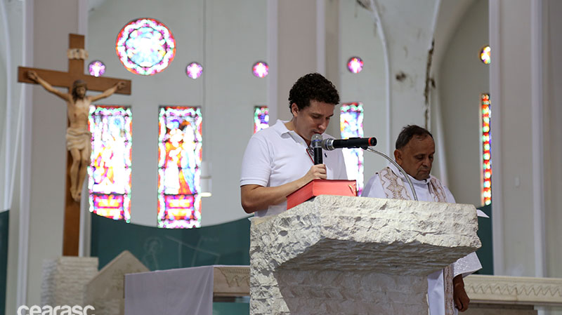 [09-04-2016] Missa de decreto - João Paulo II é padroeiro do Ceará SC - 33