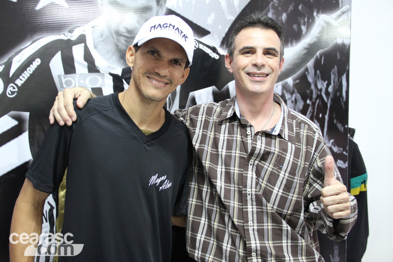 [22-04] Autógrafos com Magnata - Sou Mais Sede  - 72