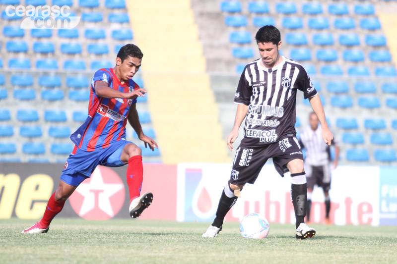 [10-03] Tiradentes x Ceará - 11