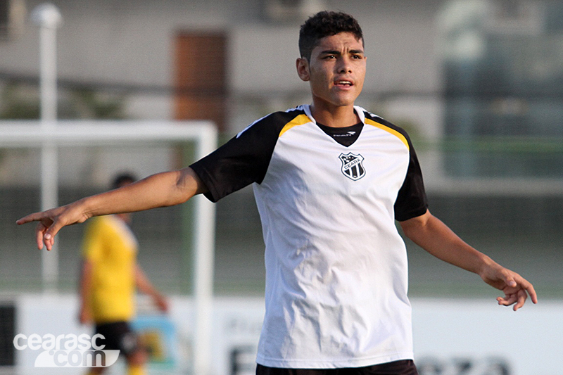 [19-11] Jogo treino - 12