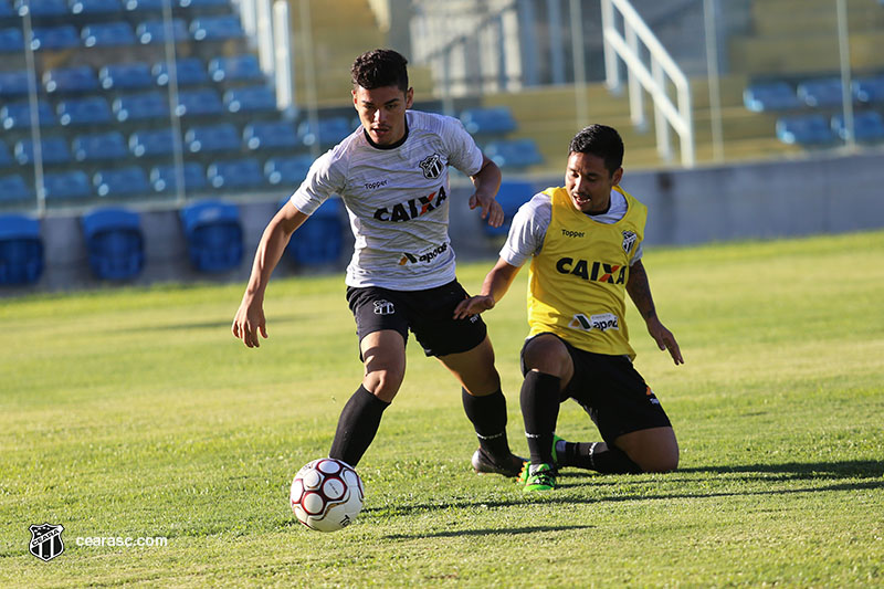 [23-08-2017] Treino Coletivo - Campo reduzido - 40