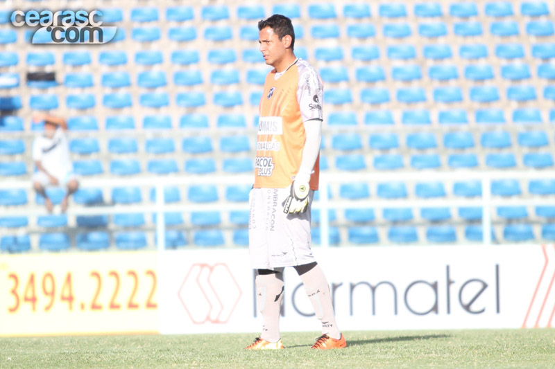 [10-03] Tiradentes x Ceará - 15