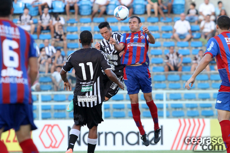 [10-03] Ceará 4 x 0 Tiradentes - 02 - 1