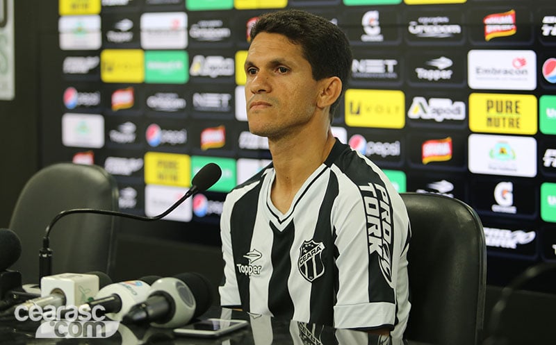 [02-01-2017] Entrevista Coletiva - Magno alves e Romário - 7