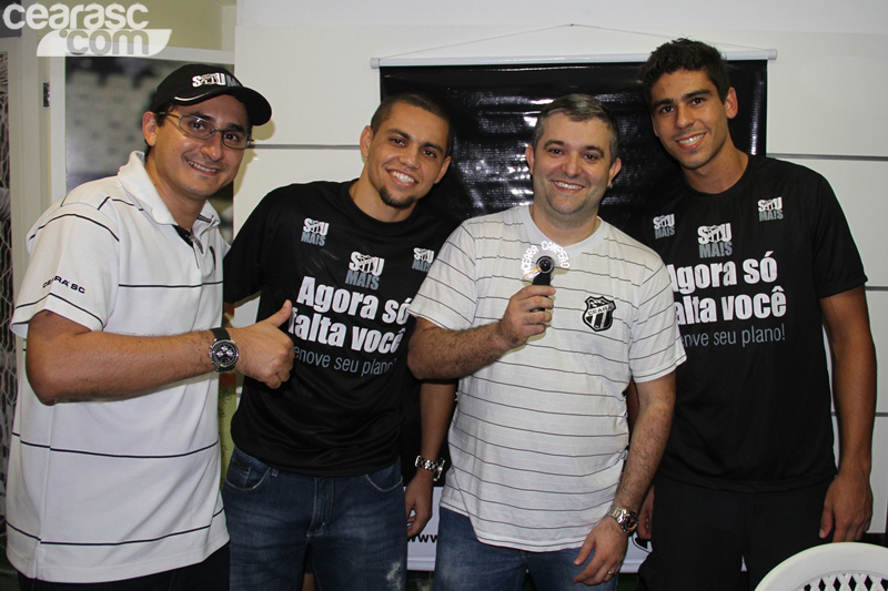[13-04] Felipe Azevedo e Everton na loja oficial2 - 21
