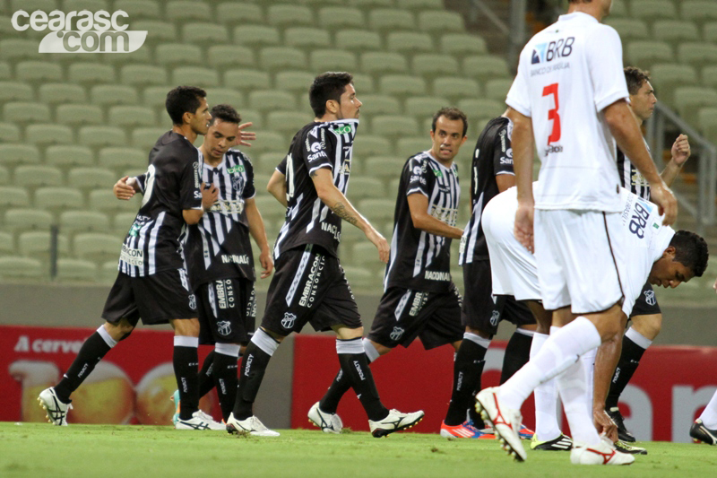 [10-04] Ceará 4 X 3 Ceilândia - 01 - 10