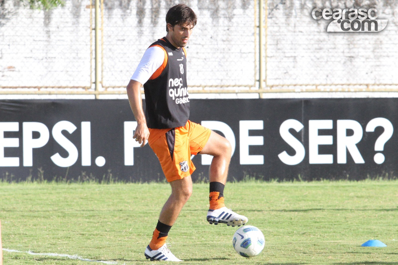 [18-11] Diego Sacomam participa de treino técnico - 3