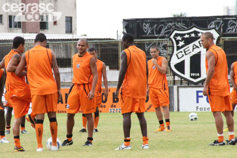 [14-10] Treino técnico-tático - 1