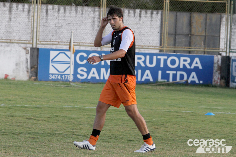 [18-11] Diego Sacomam participa de treino técnico - 10