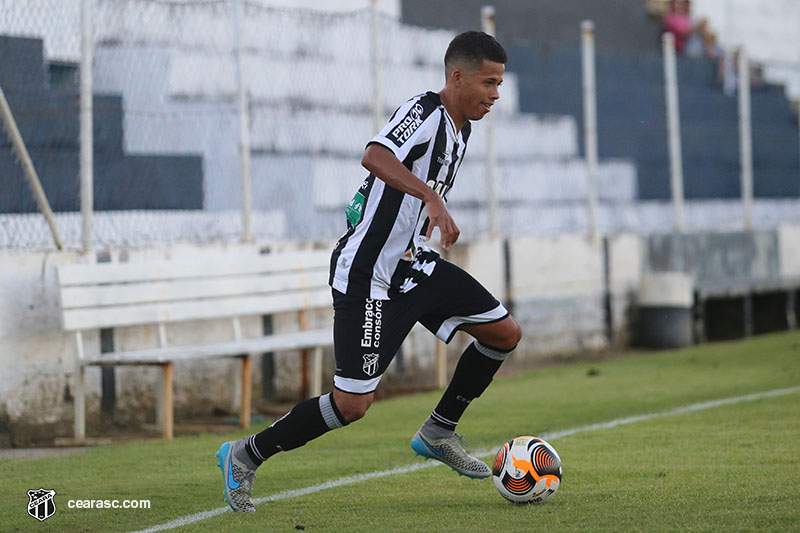 Sub 15 - Ceará 2 x 0 Tiradentes - 29