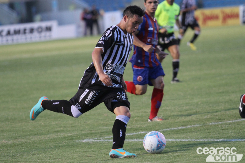 [10-03] Ceará 4 x 0 Tiradentes - 02 - 20