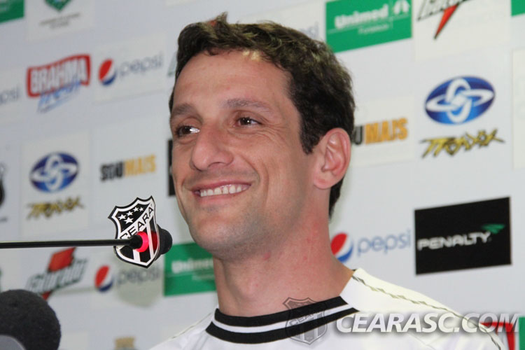 [15-06] Belletti é apresentado - 12