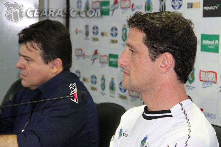 [15-06] Belletti é apresentado - 14