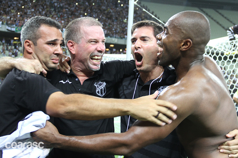 [23-04] Ceará 0 X 0 Fortaleza - 01 - 52