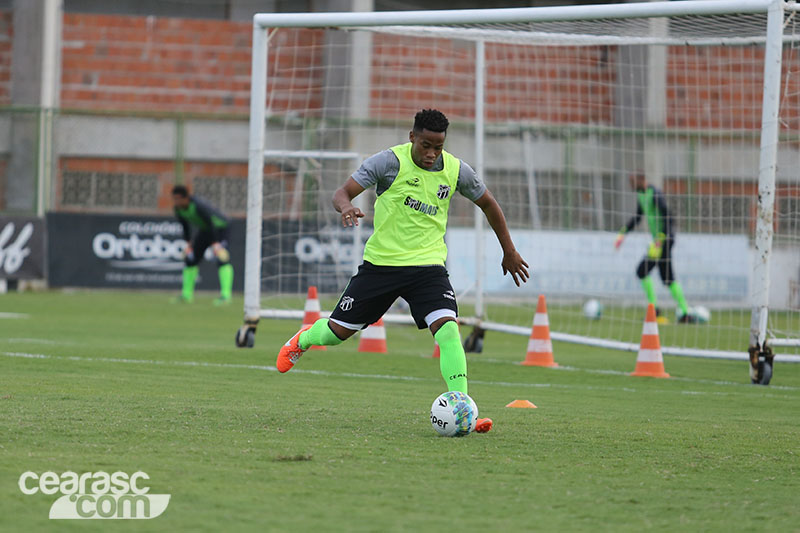 [03-01-2017] Treino Técnico + Tático - T - 11