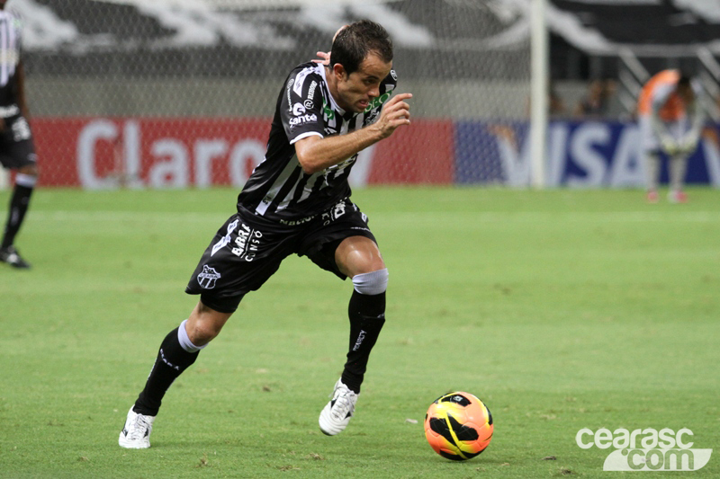 [10-04] Ceará 4 X 3 Ceilândia - 02 - 11