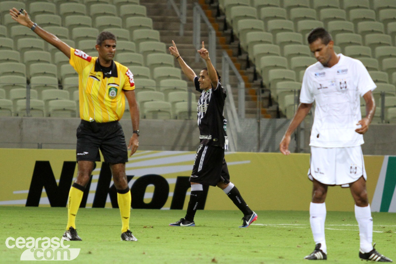 [10-04] Ceará 4 X 3 Ceilândia - 02 - 13