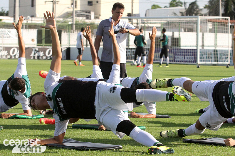 [05-02] Treino técnico + tático - 10