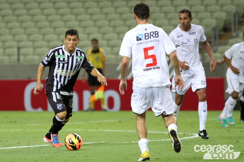 [10-04] Ceará 4 X 3 Ceilândia - 02 - 19