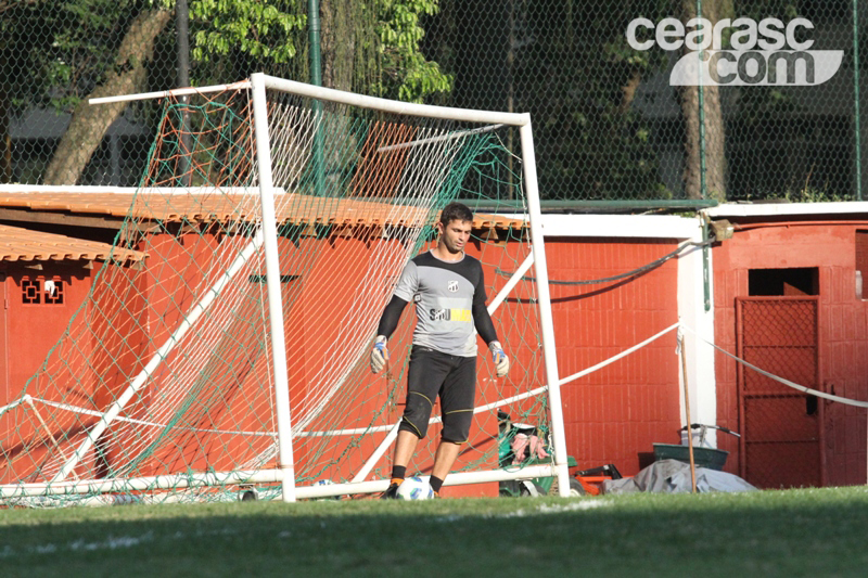 [30-08] Ceará treina no RJ - 15