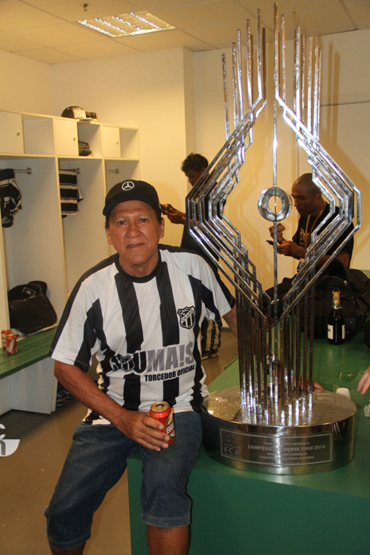 [23-04] Ceará 0 x 0 Fortaleza - Comemoração - Vestiário - 22