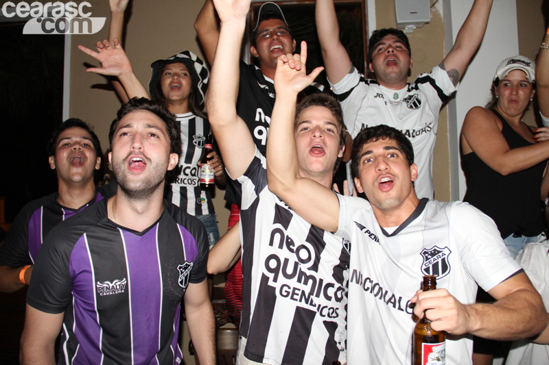 [13-05] Ceará 1 x 1 Fortaleza - Comemoração-03 - 19