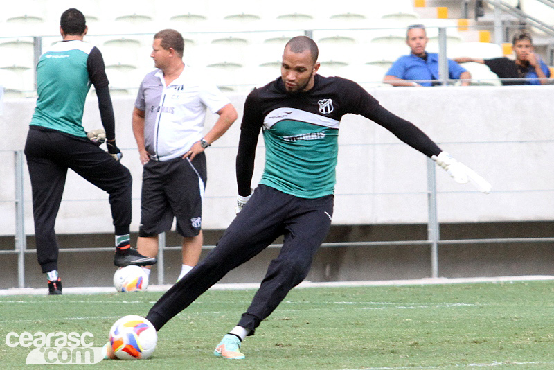 [21-08] Treino coletivo - Castelão - 15