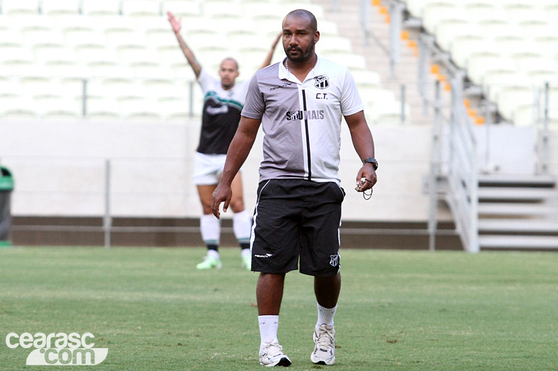 [21-08] Treino coletivo - Castelão - 19