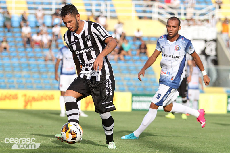 [06-02] Ceará 2 x 0 Tiradentes - 25