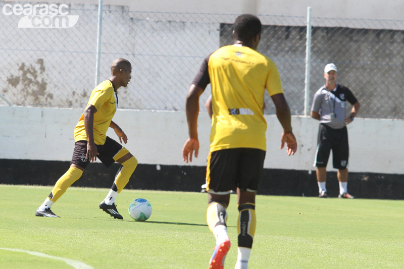 [05-07] Treino coletivo - Cidade Vozão - 17