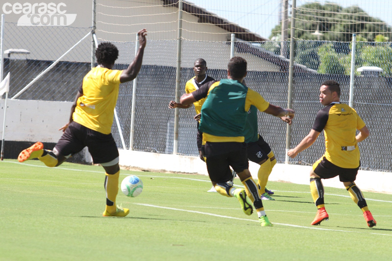 [05-07] Treino coletivo - Cidade Vozão - 18