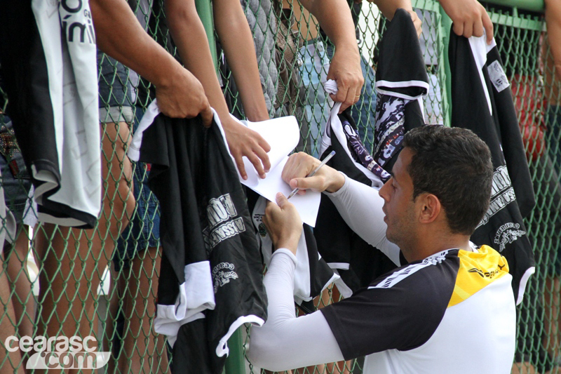 [13-04] Torcedores de Caucaia visitam sede - 10