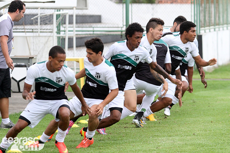 [09-06] Reapresentação + treino técnico - 11