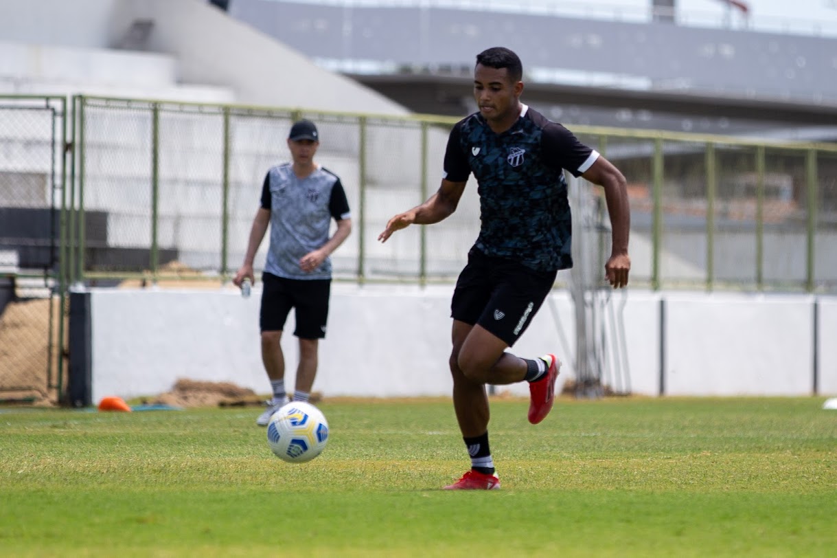 TREINO EM CARLOS DE ALENCAR PINTO 3