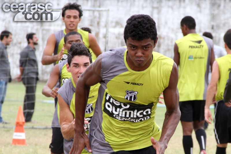 [19-10] Sub-20 - Treino físico e técnico - 6